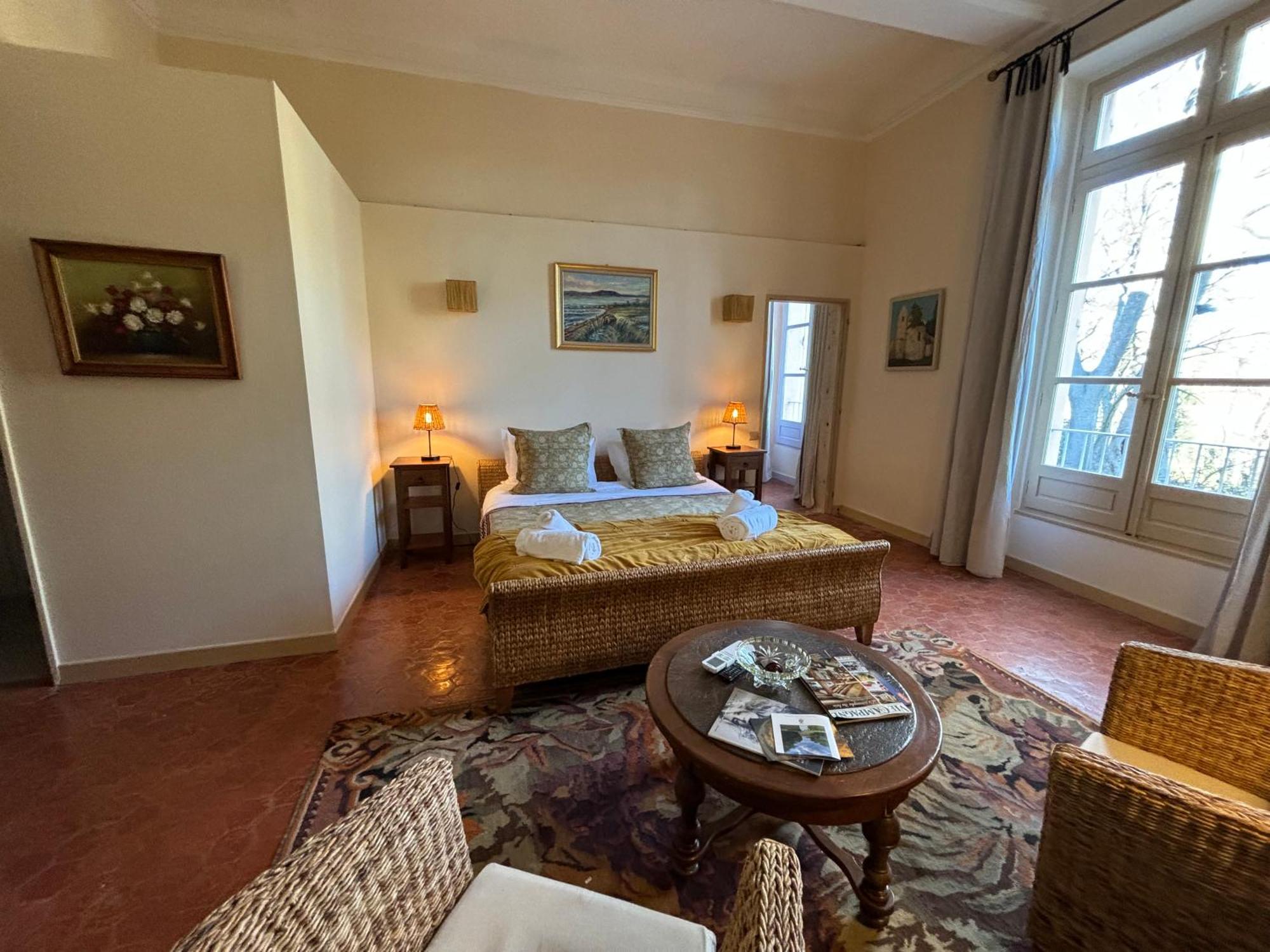 Chateau De Roquelune Pézenas Exteriör bild